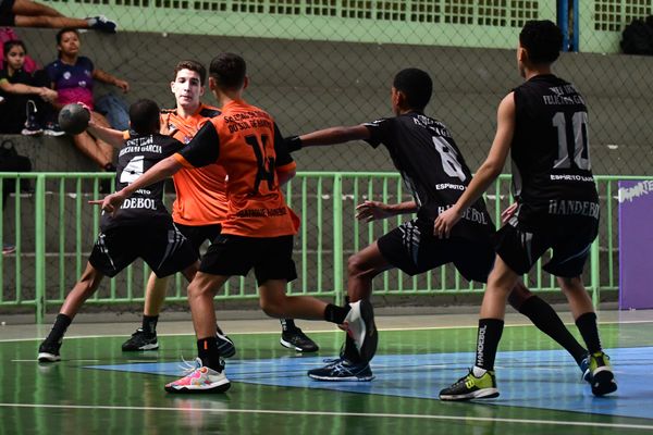 Abertura do Estação Esporte reúne diferentes modalidades em Vitória por Fernando Madeira