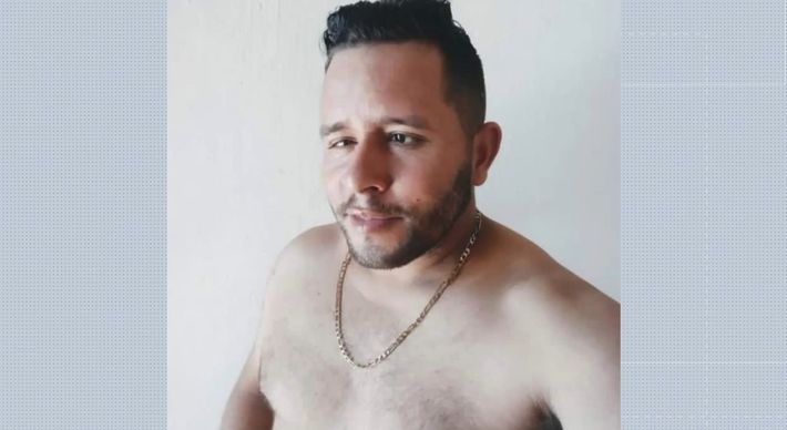 Adolfo dos Reis Junior foi flagrado com moto e celular da vítima uma semana após o crime; o serralheiro João Batista de Oliveira, de 33 anos, foi morto dentro de casa, em Ponta da Fruta