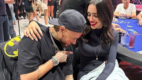 Neymar Jr compartilha registro com a namorada Bruna Biancardi