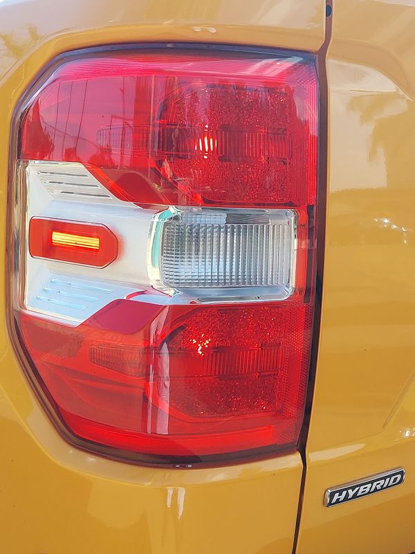 Ford Maverick Hybrid Lariat FX4