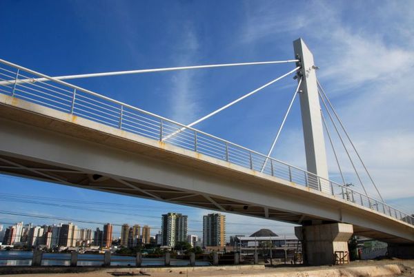 Ponte da Passagem por Elizabeth Nader