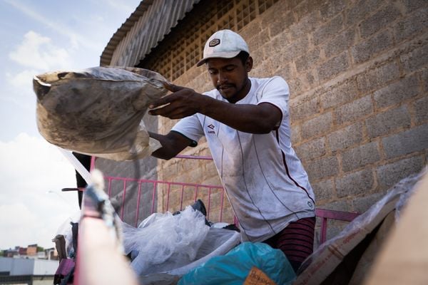 Romildo Santos trabalha há três anos como catador de recicláveis em Vila Velha