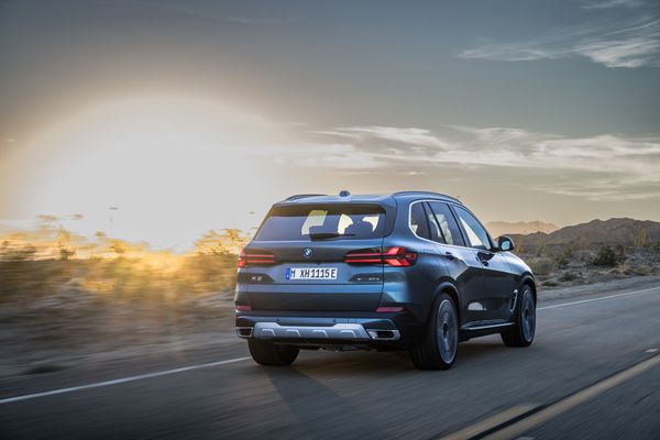 BMW lança no Brasil os novos BMW X5 e BMW X6