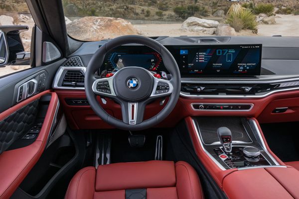BMW lança no Brasil os novos BMW X5 e BMW X6