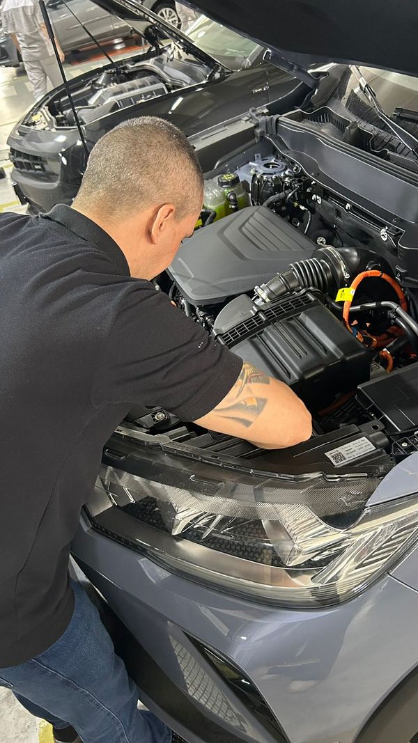 Para fazer a manutenção do carro, é preciso desenergizá-lo antes