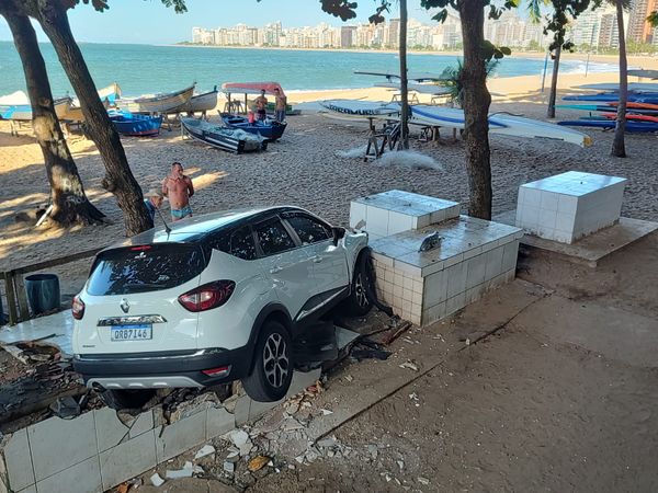 Acidente Praia da Costa por Ricardo Medeiros