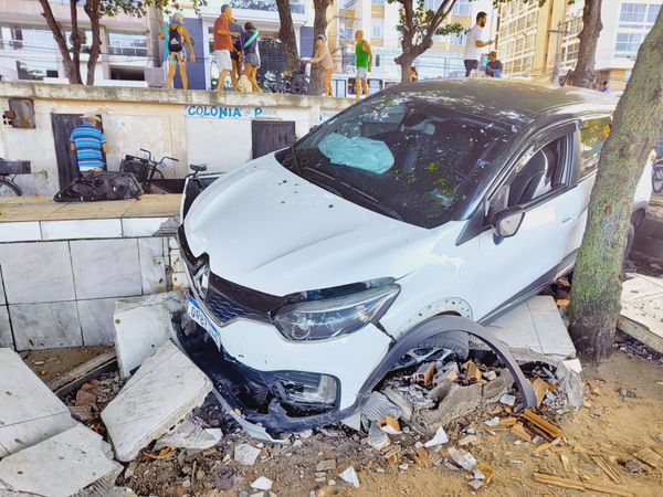 Acidente Praia da Costa por Ricardo Medeiros