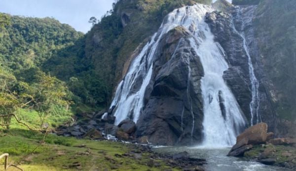 O Parque Estadual Cachoeira da Fumaça é uma das atrações naturais de Alegre por Karolina Gazoni/Asscom Iema
