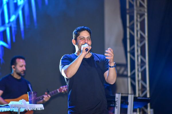 Shows nacionais agitaram a noite de encerramento do Festival de Alegre neste sábado (10) por Arthur Louzada