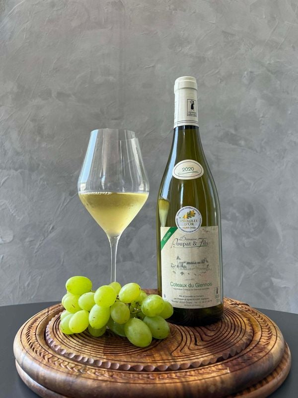 Vinho branco francês Blanc Rivotte, à venda pela plataforma Em Busca do Vinho