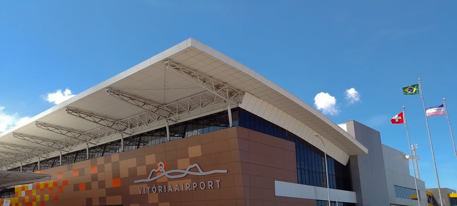 Aeroporto de Vitória após a expansão e concessão a uma empresa suíça