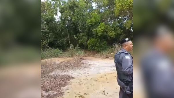 Corpo foi encontrado em uma região de mata do bairro