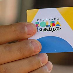 Segundo o Ministério do Desenvolvimento e Assistência Social, neste mês o programa de transferência de renda do Governo Federal alcançará 20,46 milhões de famílias, com gasto de R$ 13,64 bilhões