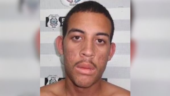 De acordo com o Aspirante Leopoldino, da Polícia Militar, o indivíduo tem um mandado de prisão em aberto por homicídio e é considerado fugitivo da prisão desde 2022