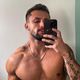 Arthur Picoli completa 29 anos e exibe shape nas redes sociais