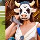Nicole Bahls batiza vaca de Camila Queiroz e atriz reage