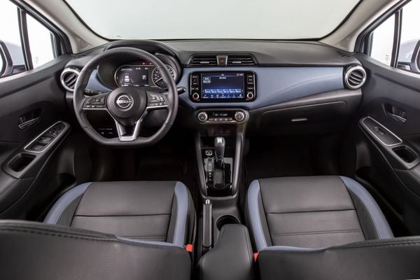 Nissan Versa 2024