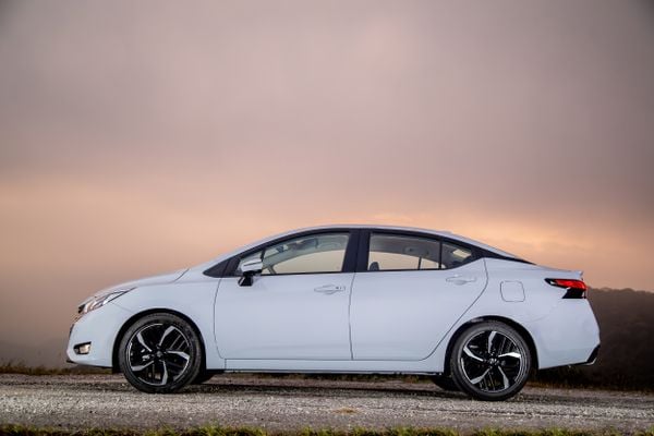 Nissan Versa 2024