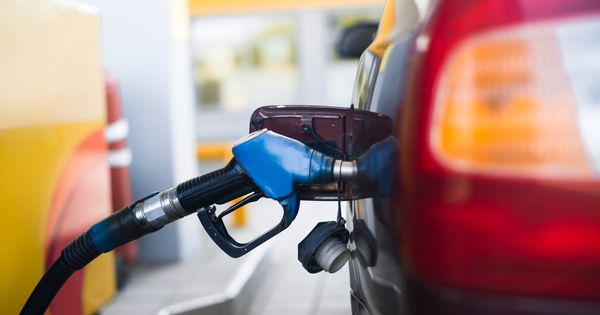 Imposto sobre gasolina, diesel e gás de cozinha vai subir 12,5% a partir de fevereiro do ano que vem; decisão foi publicada hoje no Diário Oficial da União