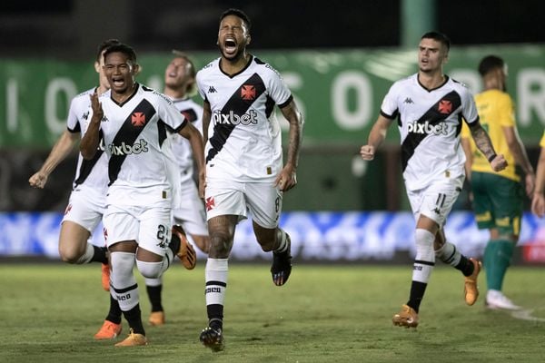 Jair marcou o gol da vitória do Vasco sobre o Cuiabá