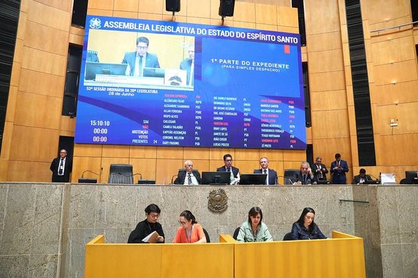 Sessão na Assembleia Legislativa 