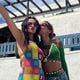 Anitta compartilha clique ao lado de Juliette, durante viagem pela Grécia