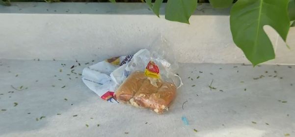 Homem deixou pão para trás