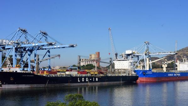 Secretaria de Agricultura e economistas avaliam que o fechamento do Estreito de Ormuz pode encarecer o preço do petróleo e ter impacto no custo de fertilizantes