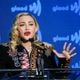 Cantora Madonna discursa após receber o prêmio Advocate for Change durante o 30º GLAAD awards, em maio de 2019