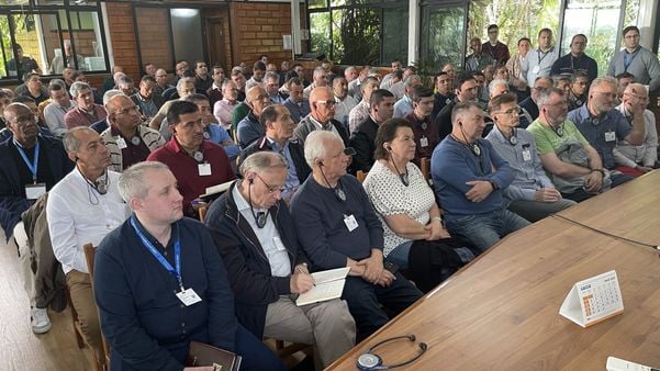 Missionários estrangeiros visitam Maanaim de Domingos Martins