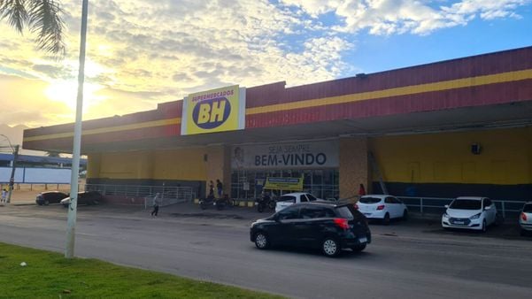 Loja do Supermercados BH em Laranjeiras, na Serra