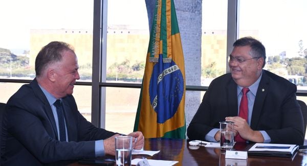 Reunião de Casagrande com ministro Flávio Dino