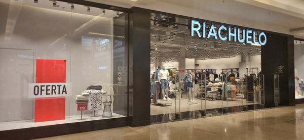 Para aquecer a estação mais fria do ano chega ao Shopping Vitória uma temporada de preços especiais com descontos de até 70% de desconto,  entre os dias 07, 08 e 09 de julho.   por Shopping Vitória/Divulgação