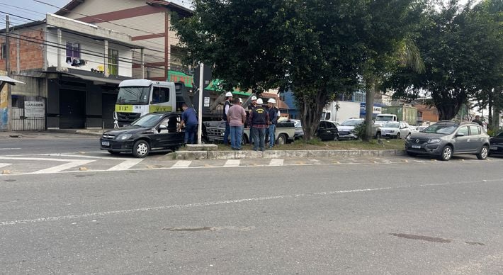 Na última quarta-feira (5), membros do órgão vistoriaram a sinalização do retorno irregular do trecho da via em Jardim Limoeiro e apontaram a necessidade da instalação semafórica