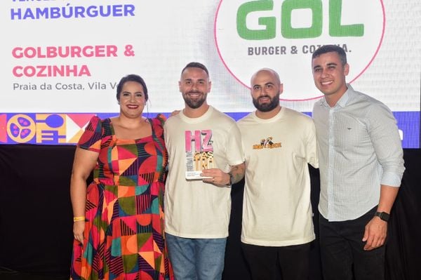 GolBurger&Cozinha é o vencedor da categoria "Hambúrguer" do Prêmio HZ Gastrô, no 1º dia do Fest Gastronomia por Vitor Jubini