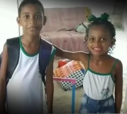 Keyrison Santos Oliveira, de 10 anos, e a irmã Kamile Santos Oliveira, de 8 anos