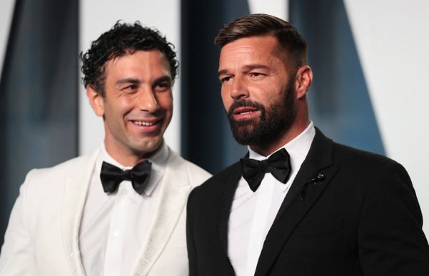 Ricky Martin e Jwan Yosef para a 94ª Vanity Fair Oscar, em 2022