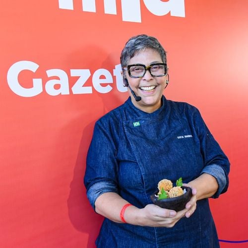 Bolinho de moqueca é homenagem de Kátia Barbosa ao ES no Fest Gastronomia