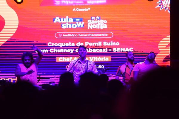 Amaro Lima encerra a segunda noite do Fest Gastronomia com o show "Noite Manimal", na nova área de eventos do Álvares Cabral por Carlos Alberto Silva