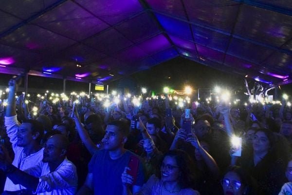 Vanessa da Mata apresenta a turnê "Vem Doce", no 2º dia do Fest Gastronomia, na área de eventos do Álvares Cabral por Carlos Alberto Silva