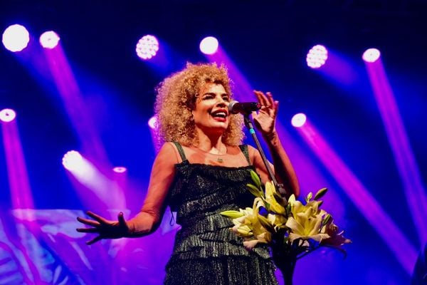 Vanessa da Mata apresenta a turnê "Vem Doce", no 2º dia do Fest Gastronomia, na área de eventos do Álvares Cabral por Carlos Alberto Silva