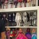 O capixaba Luiz Flilipe de Marcho Brito viraliza com restauração de Barbies e coleção de mais de 300 bonecas