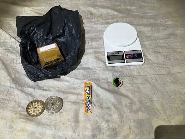 Dinheiro, drogas e arma foram encontrados durante operação Black Lança, da PF por Reprodução | Polícia Federal