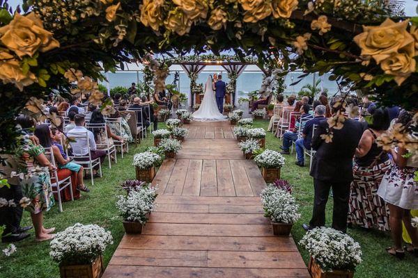 A Gazeta  Casamento na praia: confira 5 dicas para garantir uma festa  perfeita