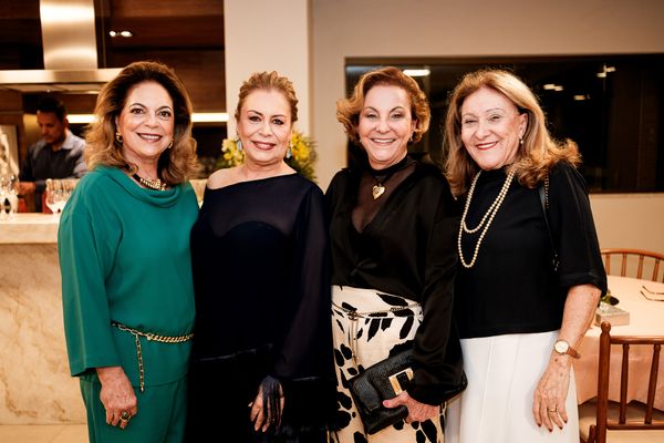 Letícia Pernambuco, Sônia Abelha, Martha Paiva e Carlota Gottardi