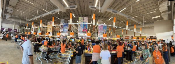 O Top Max Atacarejo abriu as portas nesta quarta-feira (12) focando em uma experiência de compra humanizada por Top Max/Divulgação