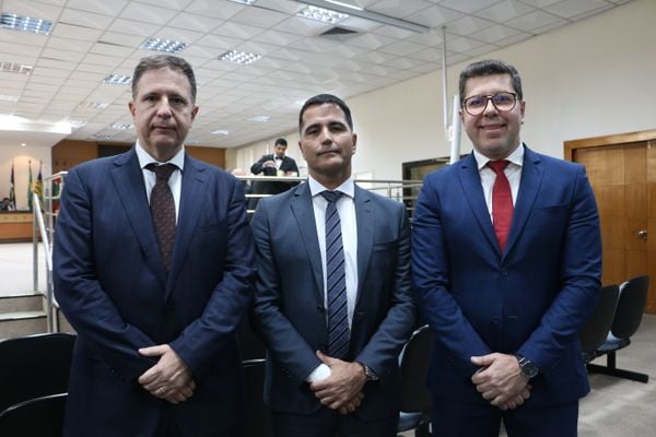 Os advogados Adriano Sant'Ana Pedra, Edison Viana dos Santos e Rodrigo Campana Tristão disputam vaga no TRE-ES