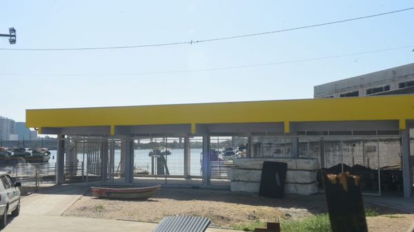 Estação do Aquaviário na Prainha, em Vila Velha, em fase final de acabamento por Ricardo Medeiros