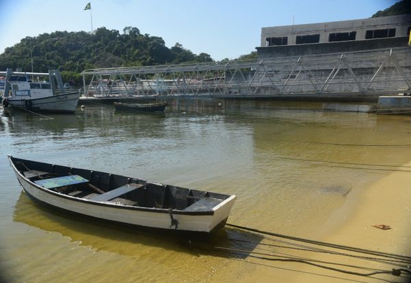 Estação do Aquaviário na Prainha, em Vila Velha, em fase final de acabamento por Ricardo Medeiros