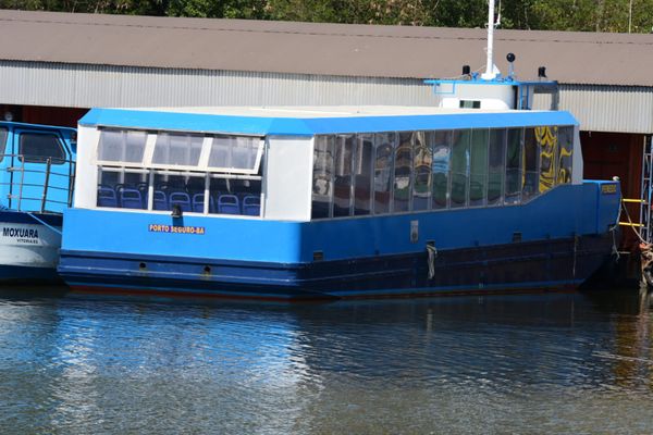 Segundo barco do Aquaviário chega em Vitória por Ricardo Medeiros